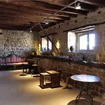 Emebed Отель 3*