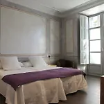 Emebed Hotel