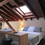 Hotel Emebed 3*
