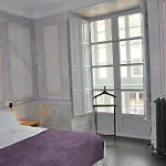Hotel Emebed 3*