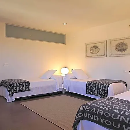 Emebed Hotel 3*