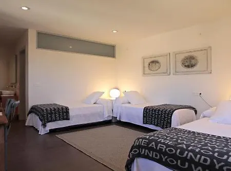 Emebed 3* Кастрохерис