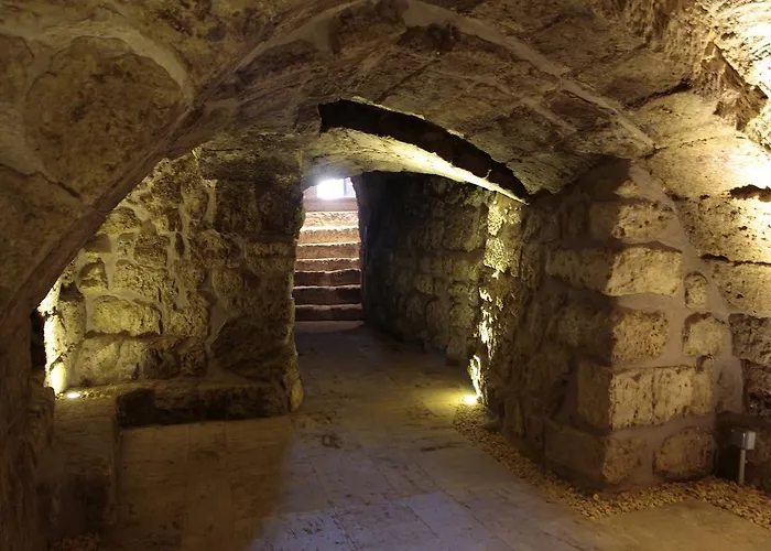 Emebed 3* カストロヘリス