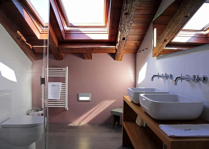 Emebed カストロヘリス